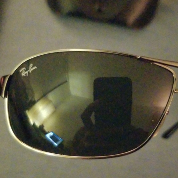 *SOLD* Authentic Ray Ban sunglasses - Picture 6 of 7